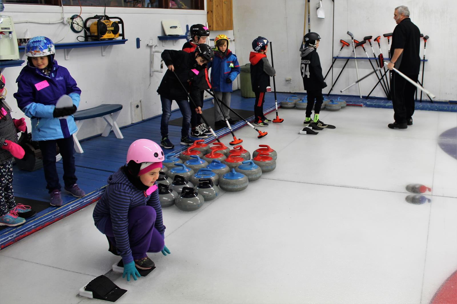 junior curling shoes