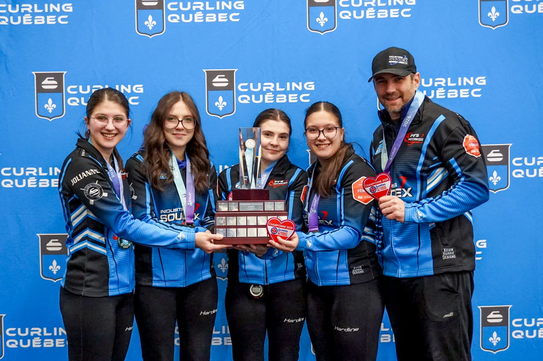 Jolianne Fortin, Emy Lafrance, Megan Lafrance, Mégane Fortin, Brandon Lafrance (ent.)